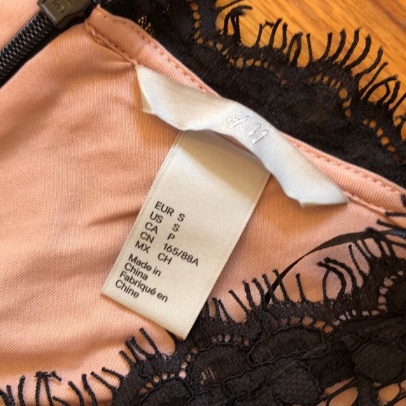 H&M lace dress, size S - Picture 4 of 7